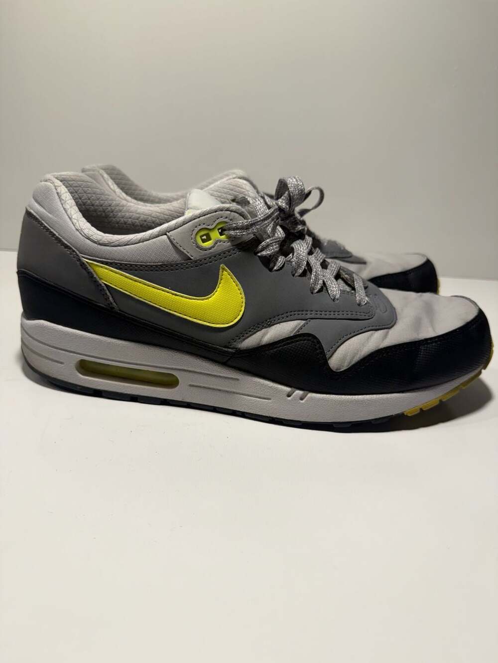 Nike Air Max 1 Essential Dusty Grey Volt